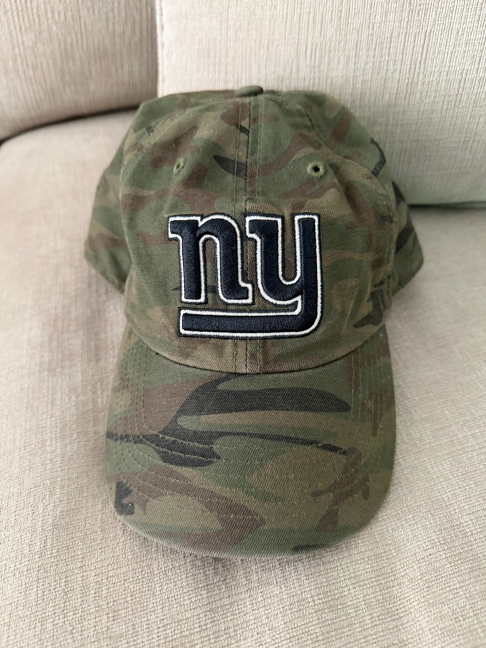 New York Giants Camo Logo Baseball Cap - Green Camo